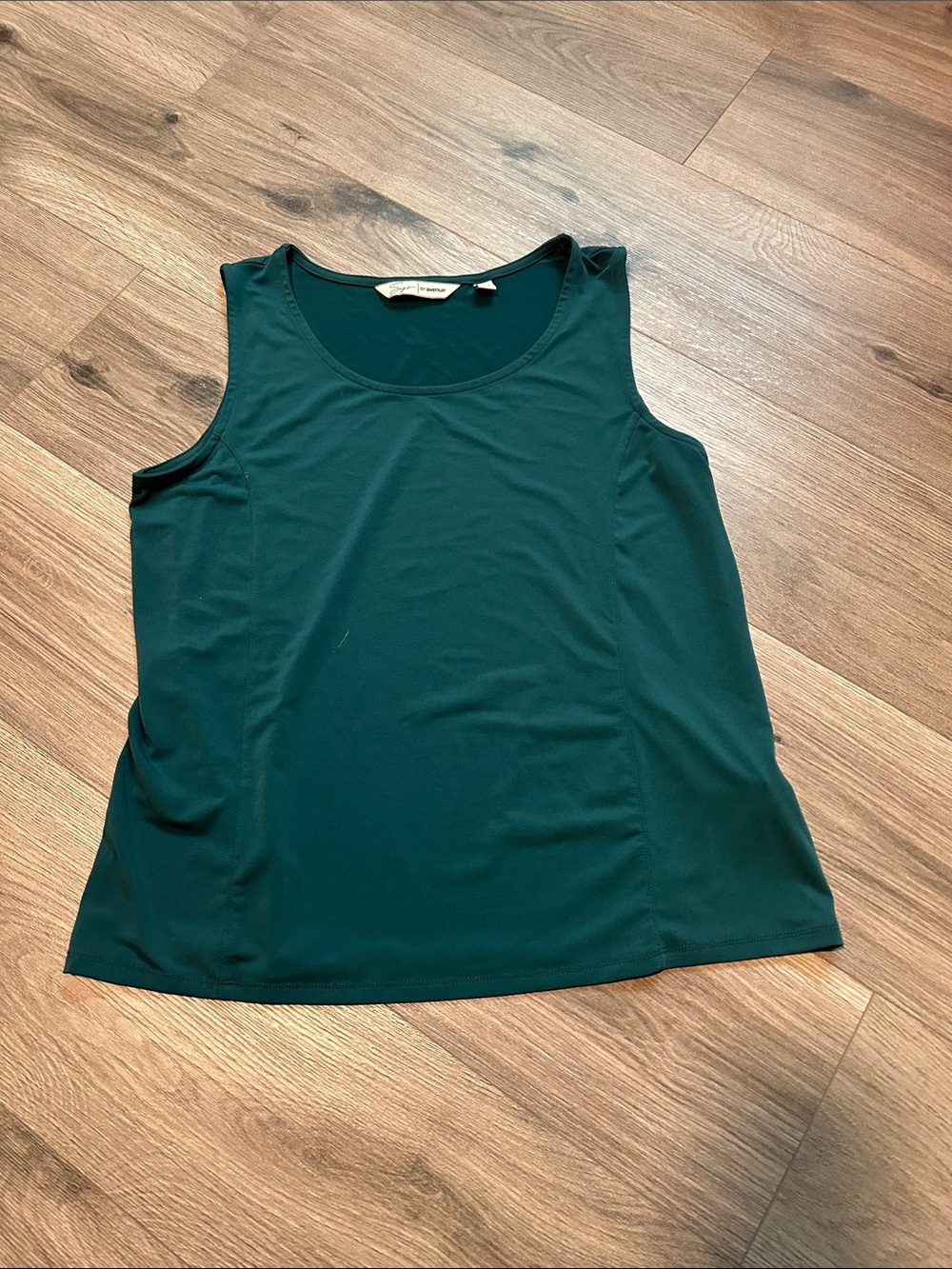 Avenue Women's Teal Green Sleeveless Tank Top